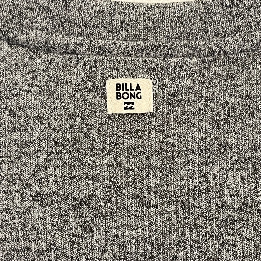 Billabong Women's Top, gray, new! oversized! - Picture 8 of 9